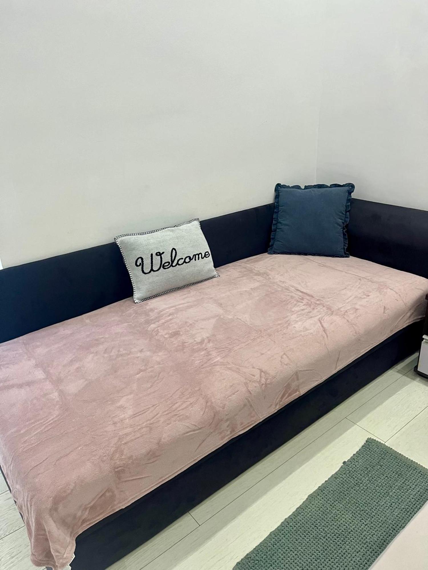 Smart Guesthouse Орадя Экстерьер фото